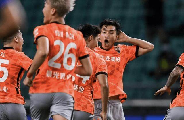 世界杯比赛在线观看地址-深足新帅首秀取胜路途很艰辛 神奇换人导演逆转