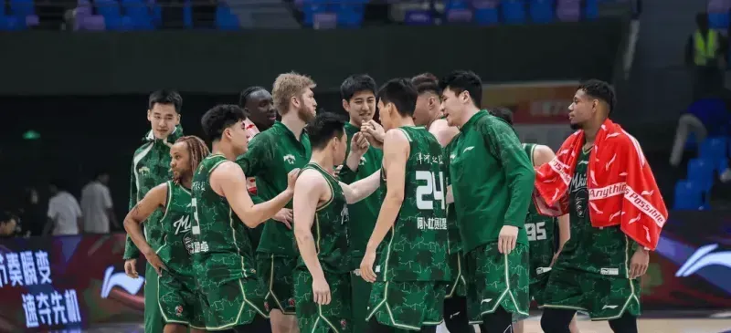 世界杯官方app下载中心-今晚南京vs北控大名单：邹雨宸、郭昊文出战，J.Cole缺席